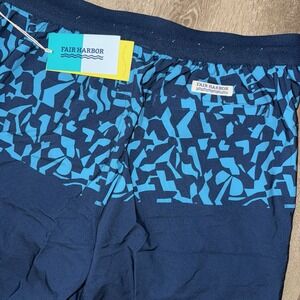 NWT Fair Harbor The Ozone 10 Inch Shorts Lined Men's Large Blue Moma Floral Swim